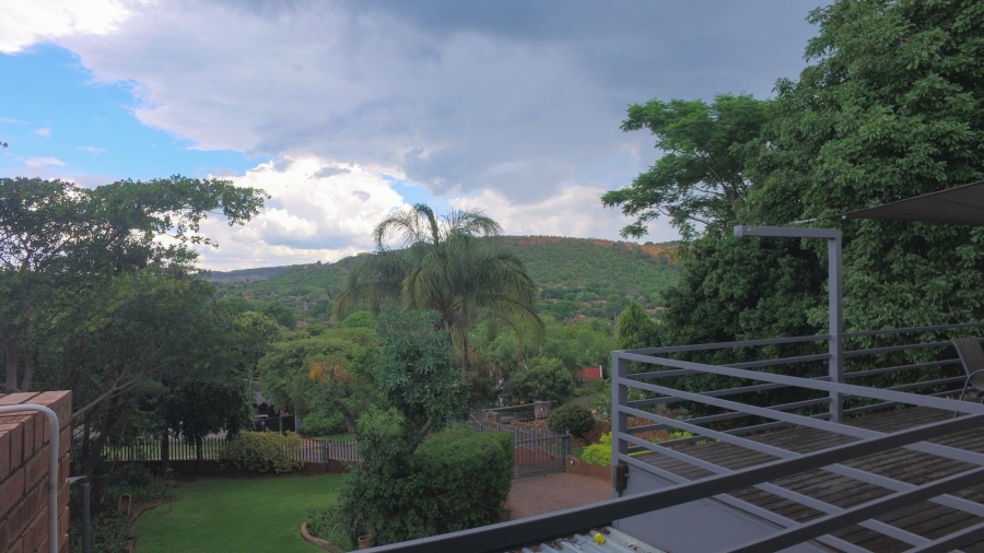 4 Bedroom Property for Sale in Safari Gardens North West